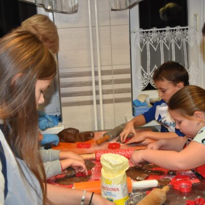 WARSZTATY PIECZENIA PIERNIKÓW W RZECZYCY 13.12.2024 r.