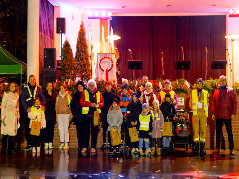 Nocny Marszobieg Pokoleń ,, Światło dla Niepodległej