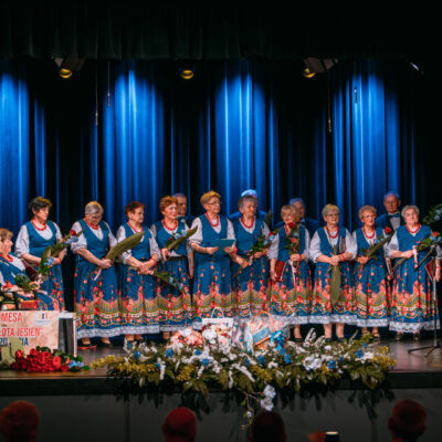 Podziękowanie do gości kieruje Pani Katarzyna Czajkowska- instruktor Chóru Złota Jesień z Grębocic